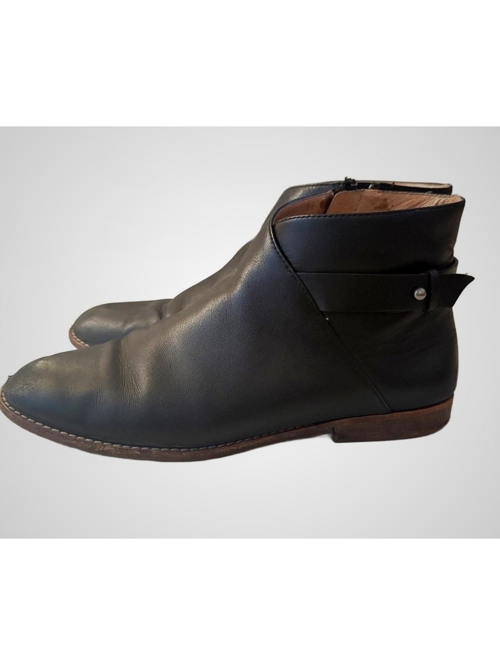 Madewell Black Leather Ankle Boots with Side Zipper and Strap Detail Size 9.5